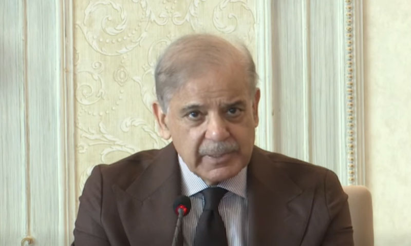 جمعہ کو پیٹرول کی قیمتوں کا تعین کریں گے، وزیراعظم