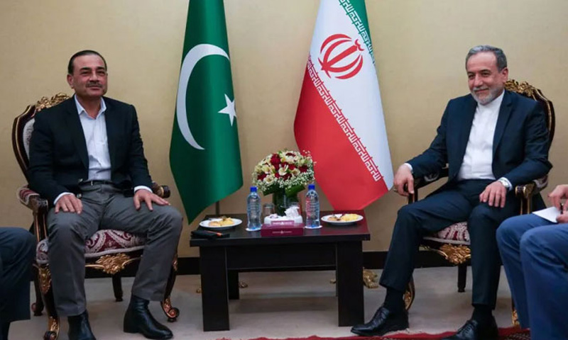 ایرانی وزیر خارجہ عباس عراقچی کی فیلڈ مارشل عاصم منیر سے ملاقات