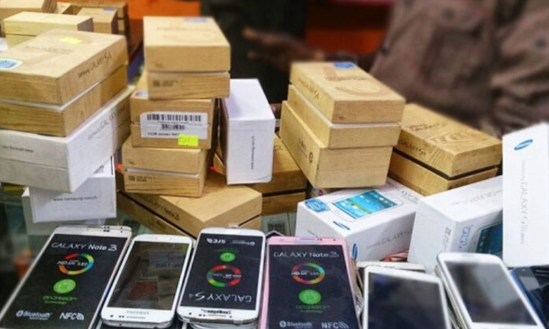 پاکستان نے 9 ماہ میں 406 ارب ، 38 کروڑ کے موبائل فون درآمد کر لئے