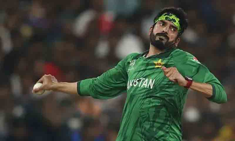 عثمان طارق نے انگلش کاؤنٹی ٹیم واروکشائر کے ساتھ معاہدہ کر لیا