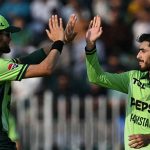 عرفات منہاس نے ڈیبیو میچ میں 42 سالہ پرانا ریکارڈ توڑ دیا