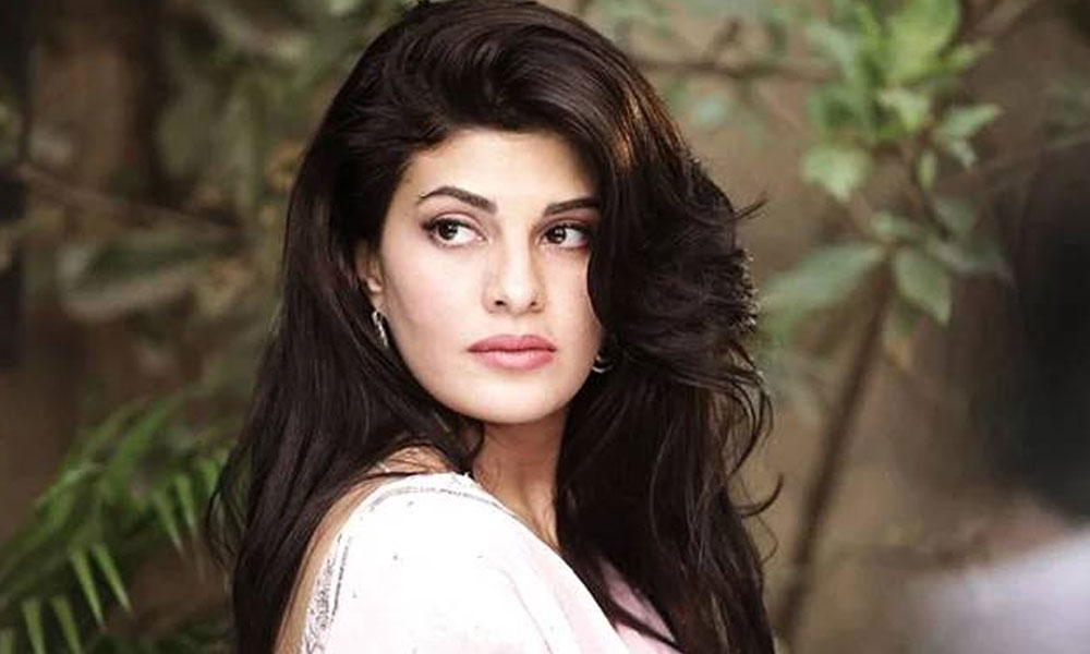 بھارتی اداکارہ جیکولین فرنانڈس پر فرد جرم عائد کرنے کا فیصلہ