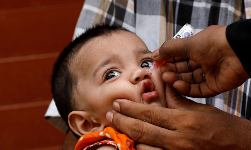 سندھ کے 20 اضلاع میں 31 لاکھ سے زائد بچوں کو پولیو کے قطرے پلا دیے گئے
