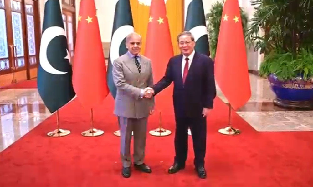 وزیراعظم شہباز شریف کی چینی ہم منصب لی چیانگ سے ملاقات ، مختلف شعبوں میں تعاون بڑھانے کی اہمیت پر زور
