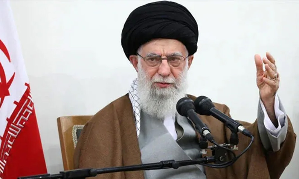 علی خامنہ ای کی نماز جنازہ ادا کر دی گئی ، برطانوی اخبار کا دعویٰ