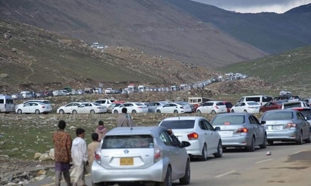 بابوسر روڈ کی بندش میں 6 جون تک توسیع، ہر قسم کی ٹریفک کیلئے راستہ بند