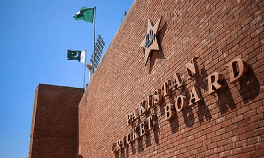 پی سی بی میں بڑے فیصلوں کی تیاری، ٹیسٹ کپتانی سمیت اہم عہدوں پر تبدیلیوں کا امکان