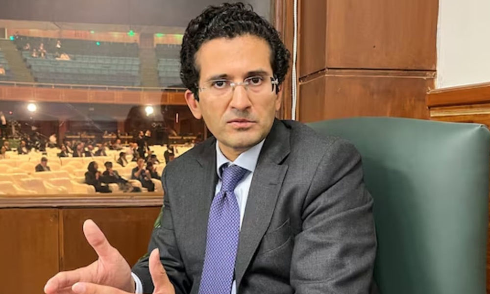 پیٹرولیم مصنوعات کی قیمتوں میں کمی کا فائدہ عوام تک پہنچایا جائے گا، علی پرویز ملک