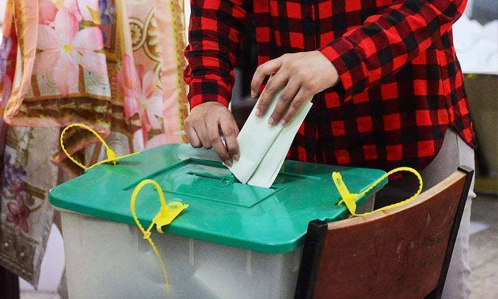 گلگت بلتستان الیکشن؛ 6 پولنگ اسٹیشنز پر مسلح افراد کا حملہ، بیلٹ باکسز چھین لیے