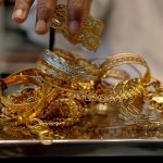 خریداروں کیلئے اچھی خبر ، سونا مزید سستا ہو گیا