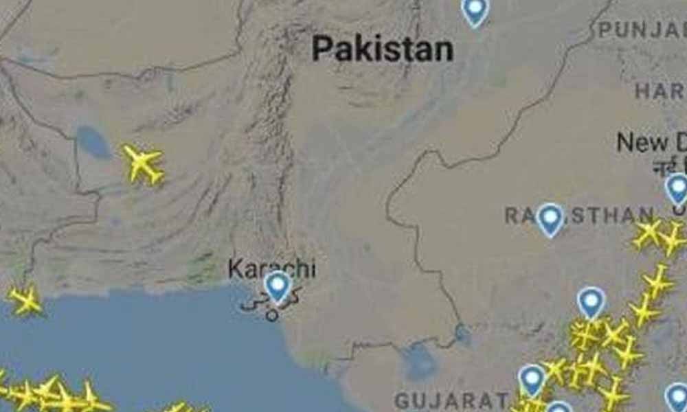 بھارتی طیاروں کی پاکستانی فضائی حدود استعمال کرنے کی پابندی میں مزید توسیع  کااعلان
