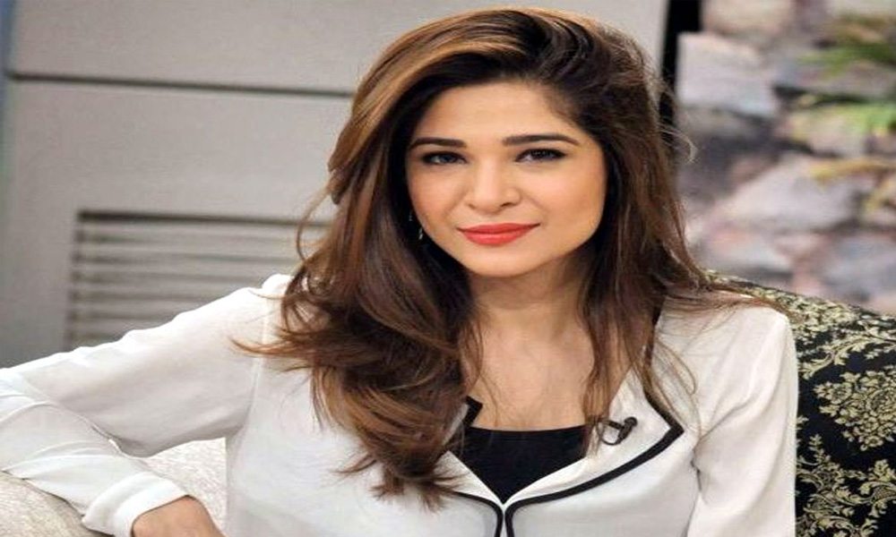 عائشہ عمر نے اپنی ذاتی تصاویر لیک ہونے پر خاموشی توڑ دی
