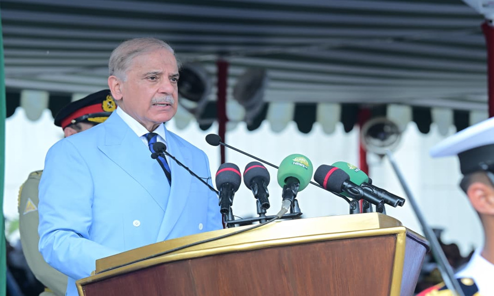 دہشتگردی میں بیرونی ہاتھ ملوث ، پاکستان دنیا میں امن کے داعی کے طور پر کردار ادا کر رہا ہے ، وزیراعظم