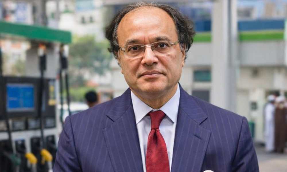 عوام کو ریلیف دینے کیلیے پیٹرول کی قیمت کم کی گئی،معیشت درست سمت کی جانب گامزن ہے،وفاقی وزیرخزانہ