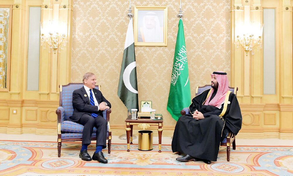 سعودی عرب کی سلامتی اور خودمختاری کیلیے فیلڈ مارشل سمیت پوری قوم سعودیہ کیساتھ کھڑی ہے، وزیراعظم کی ولی عہد سے گفتگو