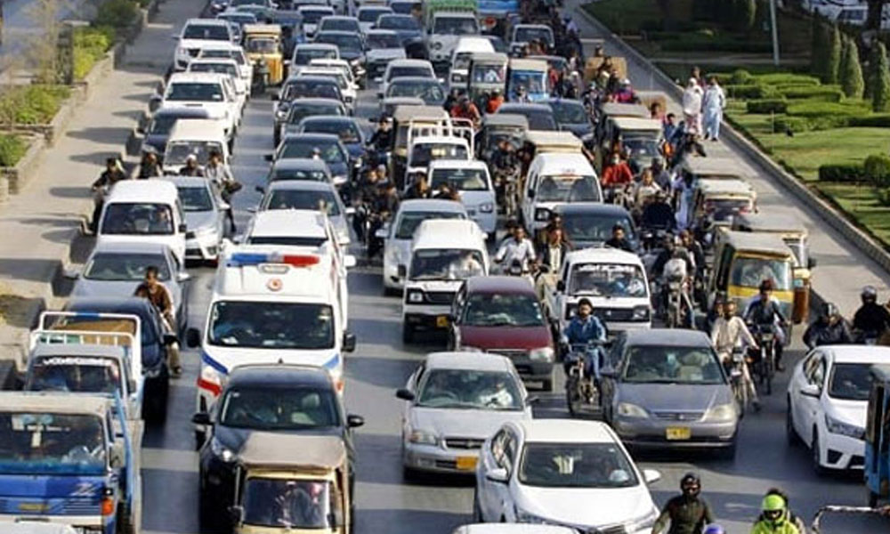 فٹبال میچ کی لائیو اسکریننگ، ایکسپریس چوک پر خصوصی ٹریفک پلان نافذ، متعدد سڑکیں بند
