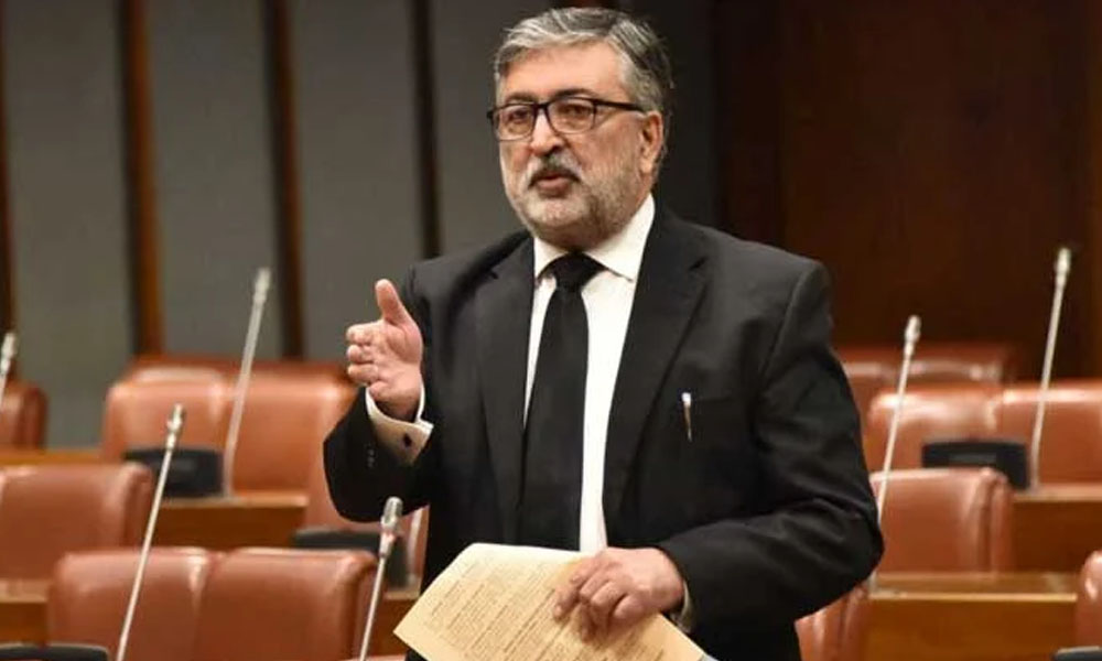 مولانا فضل الرحمان کس بات پر معافی مانگیں، سینیٹر کامران مرتضیٰ