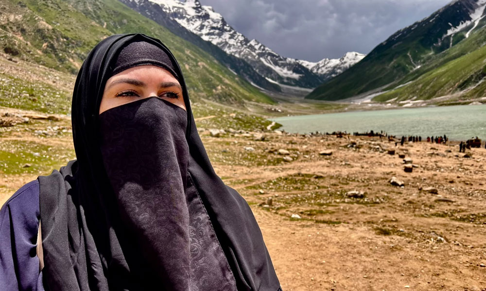 قبائلی علاقے میں نئی تاریخ رقم؛ پہلی بار جرگہ میں خاتون بھی شامل