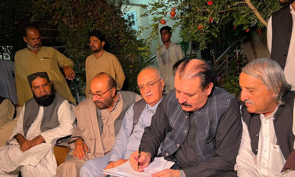 بلوچستان حکومت، شہدائے زیارت کے لواحقین اور دھرنا کمیٹی کے مذاکرات کامیاب، تحریری معاہدہ طے