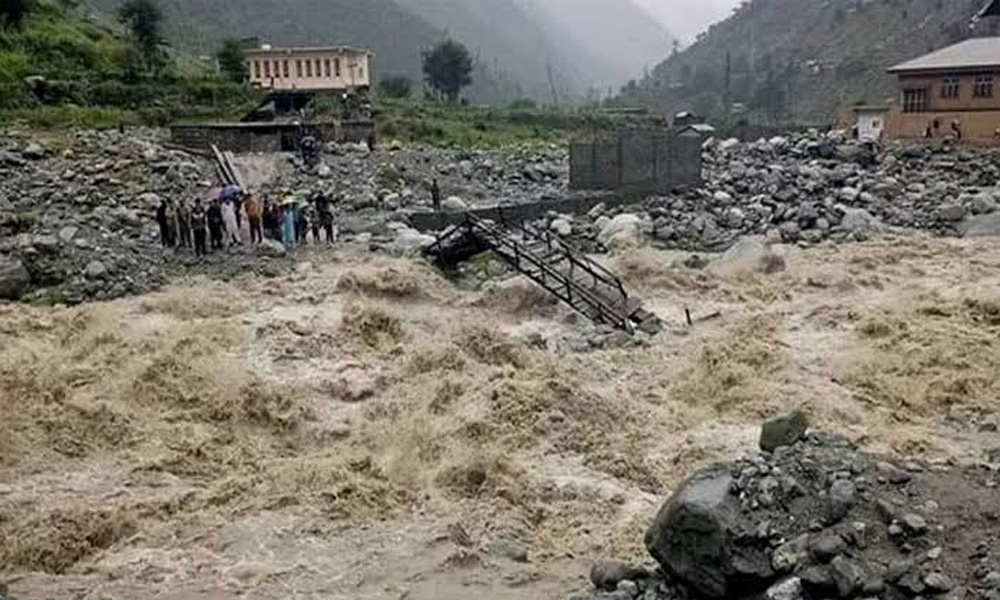 مختلف شہروں میں بارش ، مانسہرہ اور وادی نیلم میں کلاؤڈ برسٹ ، مکانات اور دکانوں کو نقصان