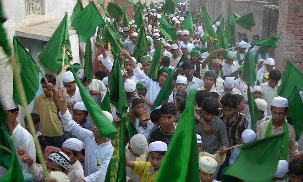 ملک بھر میں رسول اللہ حضرت محمدﷺ کا یوم ولادت مذہبی عقیدت و احترام سے منایا جا رہا ہے