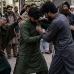 لاہور، اے ایس پی آفس میں ٹک ٹاکرز  کی لڑائی، پولیس بیچ بچاؤ کراتی رہی