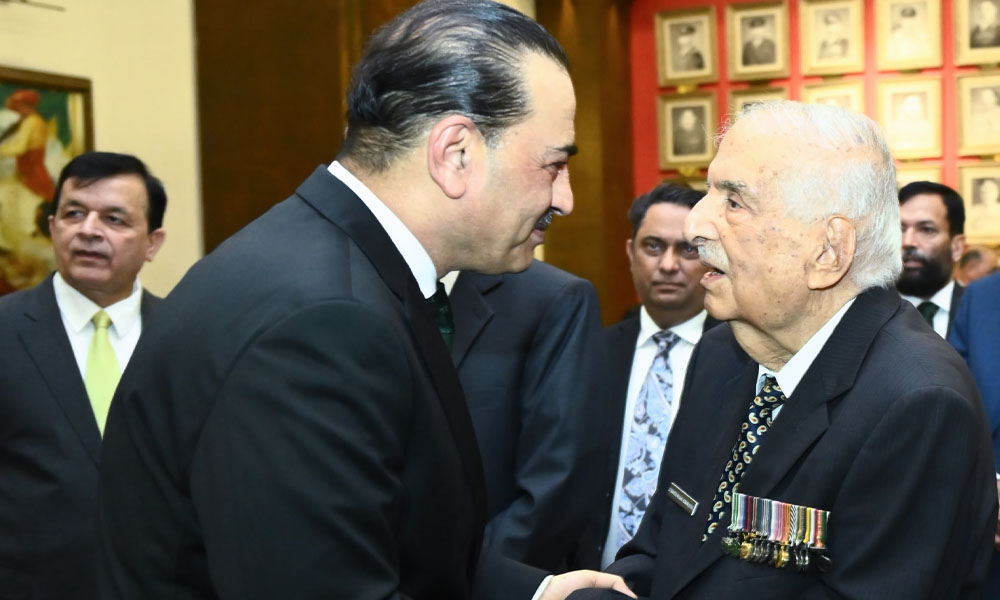 سابق فوجیوں کا تجربہ، رہنمائی اور مسلسل رابطہ پاک فوج کا قیمتی ادارہ جاتی اثاثہ ہے، فیلڈ مارشل سابق فوجیوں کا تجربہ، رہنمائی اور مسلسل رابطہ پاک فوج کا قیمتی ادارہ جاتی اثاثہ ہے، فیلڈ مارشل