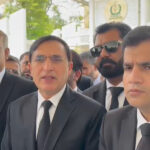 عمران خان کی اسپتال منتقلی؛عظمیٰ خان کی جانب سے توہین عدالت کی درخواست دوبارہ دائر
