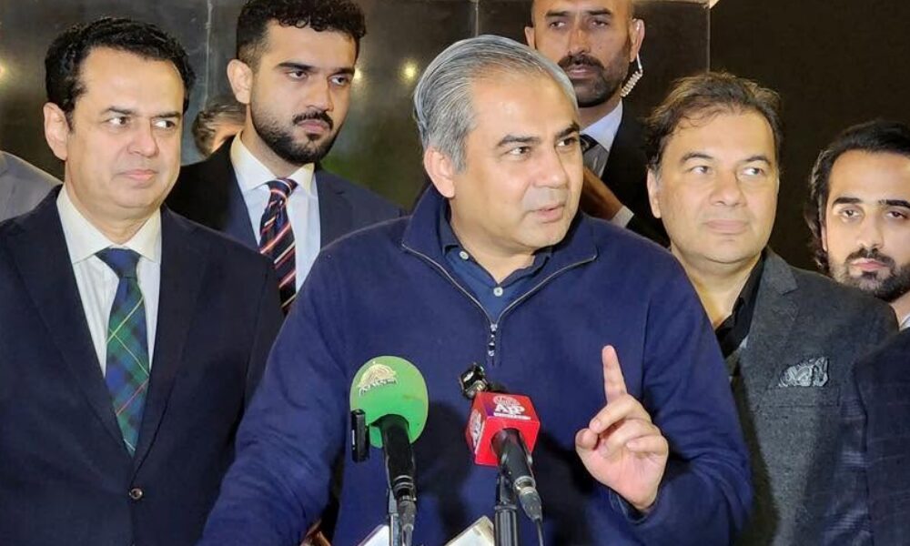 ’12 سال بعد ڈی چوک دوبارہ زندہ ہو رہا’، محسن نقوی کی پریڈ میں شرکت کی دعوت عام
