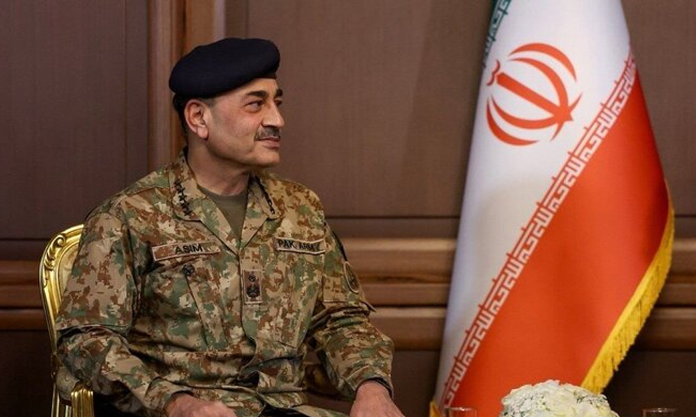 فیلڈ مارشل عاصم منیر ایران پہنچ گئے ، وزیر داخلہ اسکندر مومنی کی ملاقات