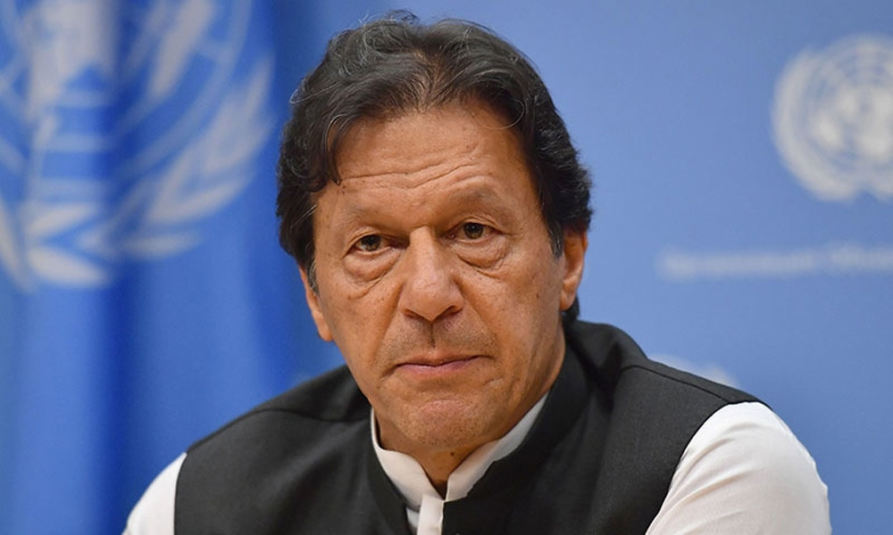 عمران خان کی ایک آنکھ نارمل ہو چکی ، اہلیہ سے 84 ملاقاتیں کروائیں ، سپرنٹنڈنٹ جیل کی سپریم کورٹ میں رپورٹ
