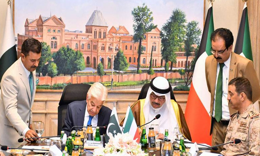 پاکستان اور کویت کا دفاعی تعاون کو مزید وسعت دینے کا فیصلہ، پروٹوکول ایگریمنٹ 2026 پر دستخط