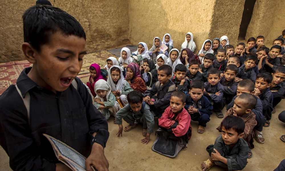 خیبرپختونخوامیں 627 سرکاری اسکول غیر فعال ہونے کا انکشاف