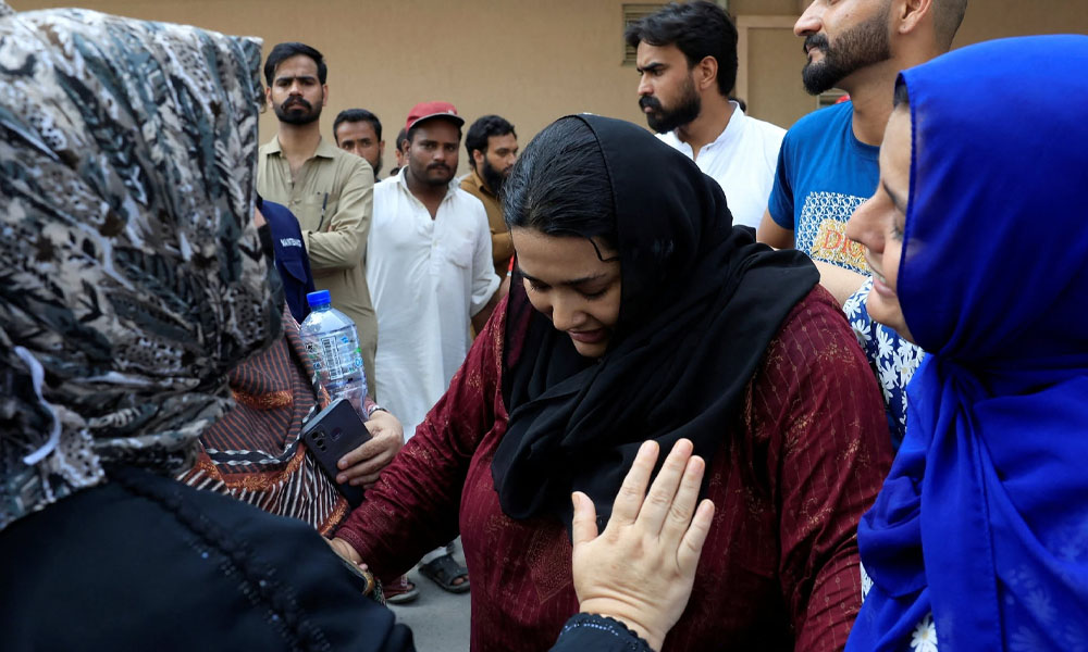 پمز اسپتال آتشزدگی، جاں بحق بچوں اور محفوظ رہنے والے بچے کے بارے میں تفصیلات پمز اسپتال آتشزدگی، جاں بحق بچوں اور محفوظ رہنے والے بچے کے بارے میں تفصیلات