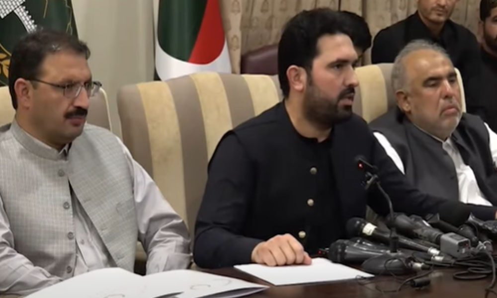 عمران خان کی صحت پر تشویش، اسپتال منتقل اور اہلخانہ و ڈاکٹروں سے ملاقات کی اجازت دی جائے، پی ٹی آئی عمران خان کی صحت پر تشویش، اسپتال منتقل اور اہلخانہ و ڈاکٹروں سے ملاقات کی اجازت دی جائے، پی ٹی آئی