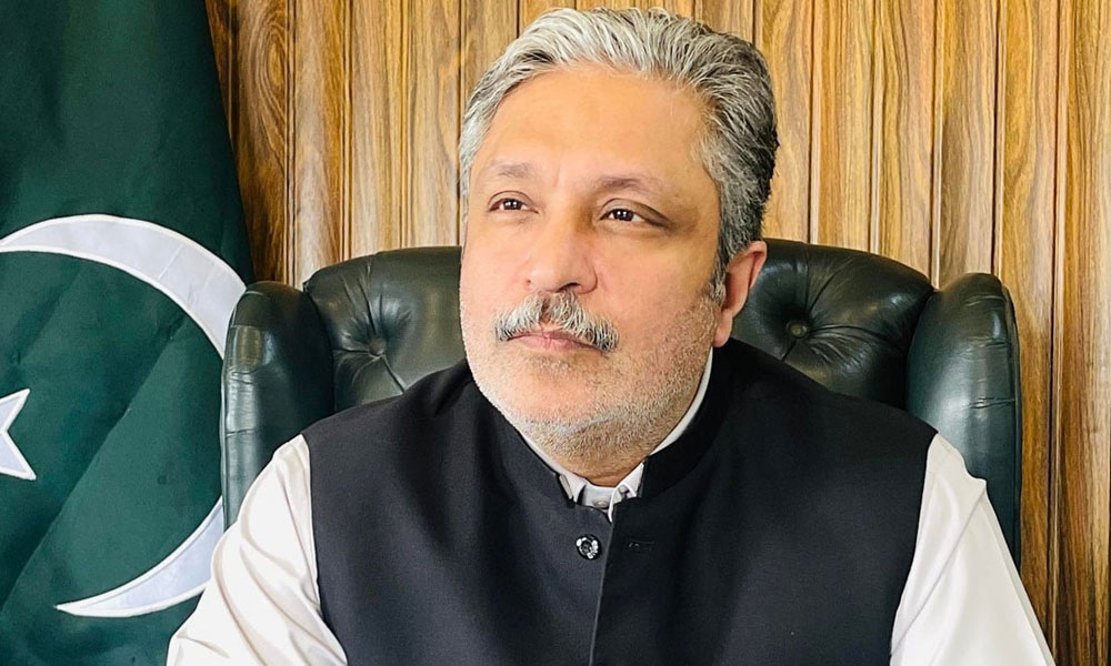 کوہاٹ دھماکے کے بعد وزیراعلیٰ خیبرپختونخوا کہاں ہیں؟ اختیار ولی خان نے استعفے کا مطالبہ کردیا