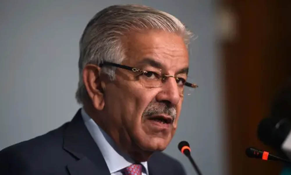 افغان طلبہ سے پاکستانی طلبہ کی یکجہتی محبت نہیں، سیاسی رجحانات کی عکاس ہے، وزیر دفاع