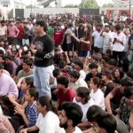 نئی دہلی: مبینہ زیادتی کے معاملے پر طلبا کا شدید احتجاج، ایل پی یو میں تدریسی سرگرمیاں معطل