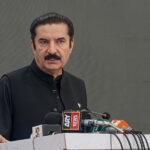 پی ٹی آئی آج یا کل اسلام آباد مارچ ختم کرنے کا اعلان کردے گی، فیصل کریم کنڈی کا دعویٰ