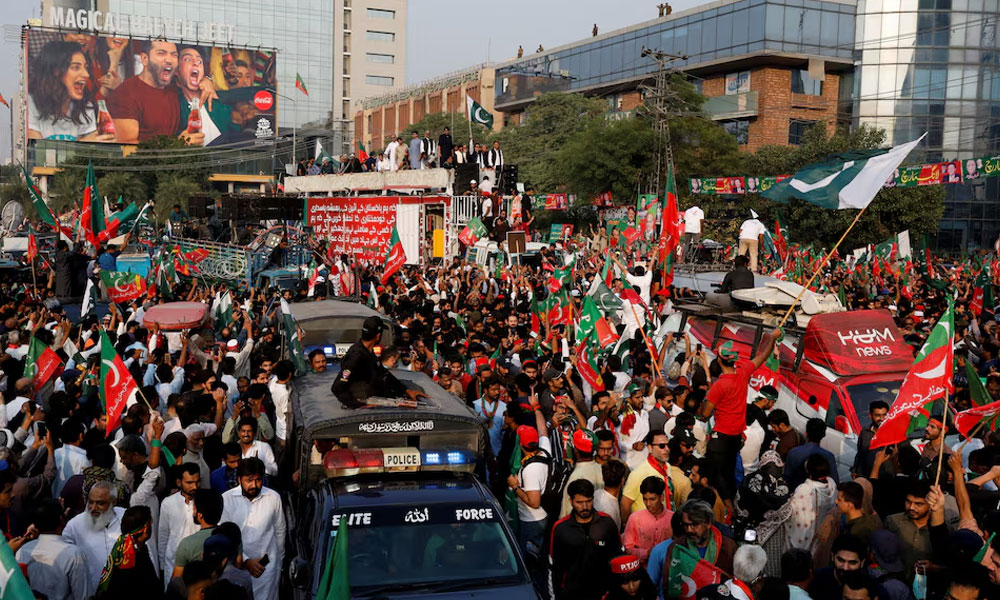 پی ٹی آئی احتجاج: لاہور میں خاتون سمیت 5 افراد پر بغاوت کا مقدمہ درج
