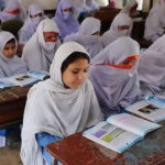 سندھ میں اسکولوں کے اوقات کار میں ایک گھنٹہ کمی کا اعلان