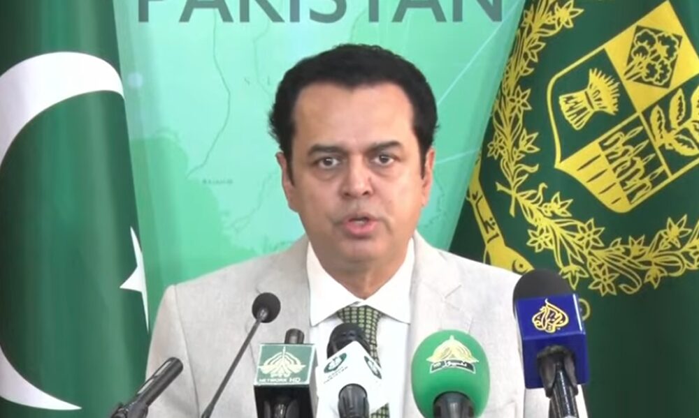 “صوبے اپنی فوج، پولیس نہیں بناسکتے”، وفاقی حکومت کا کے پی پولیس کے مجوزہ ایکٹ پر تحفظات کا اظہار