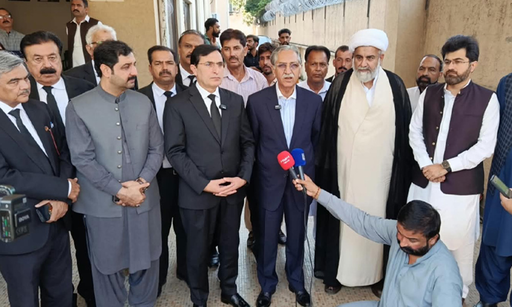 پی ٹی آئی کا صوبائی اسمبلی تحلیل کرنے کا کوئی ارادہ نہیں، بیرسٹر گوہر