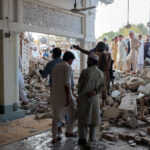 کوہاٹ میں پولیس لائنز کی مسجد میں خود کش دھماکا، 15 اہلکار اور 6 شہری شہید