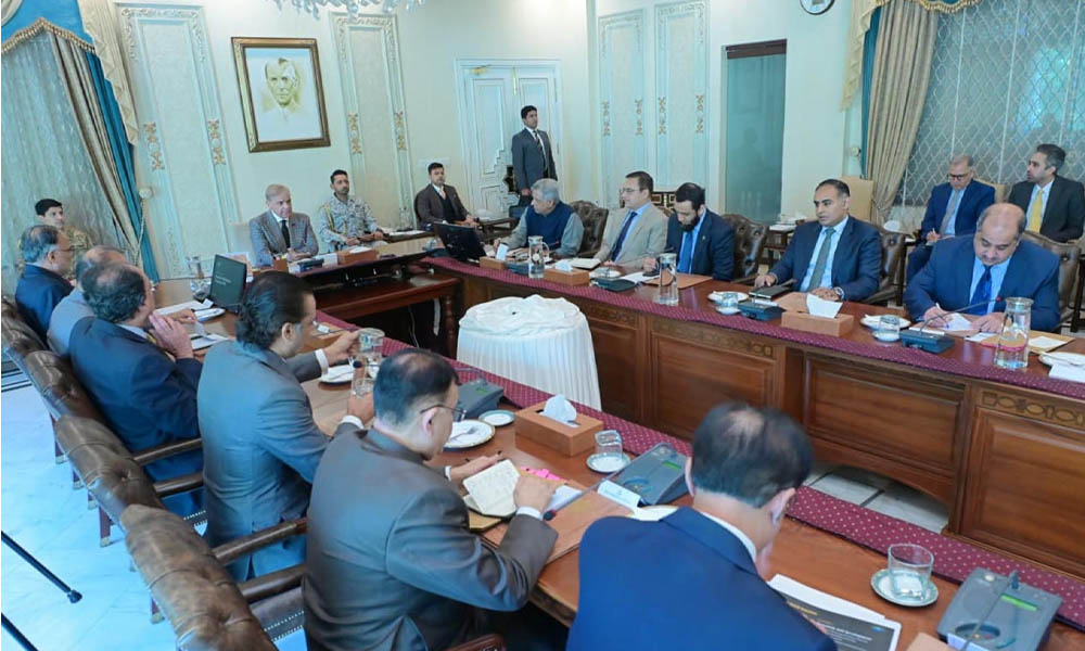 ایف بی آر میں اصلاحات تیز کرنے کی ہدایت، بدعنوان اور ناقص کارکردگی والے افسران کی ادارے میں کوئی جگہ نہیں، وزیراعظم