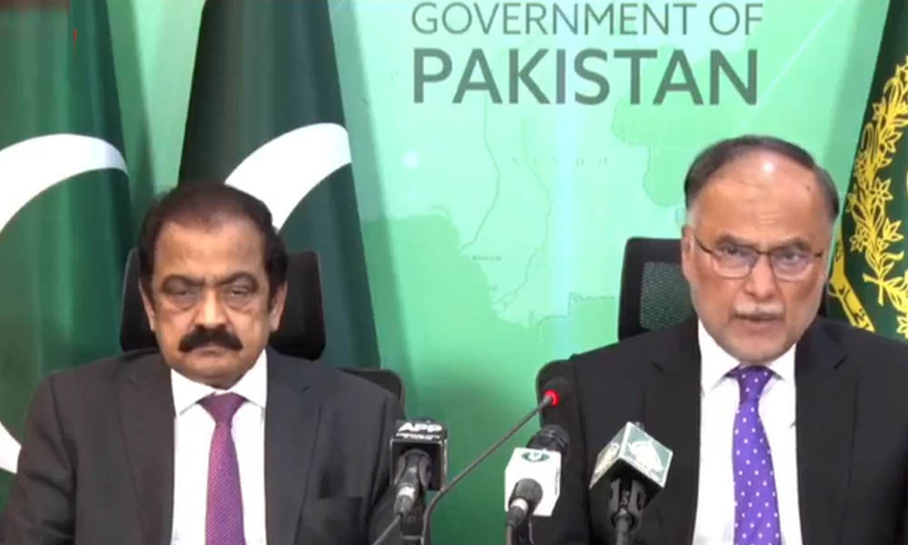 پیٹرول ریلیف اسکیم کا دائرہ بڑھانے پر غور، حکومت کا عوام کو مزید ریلیف دینے کا اعلان
