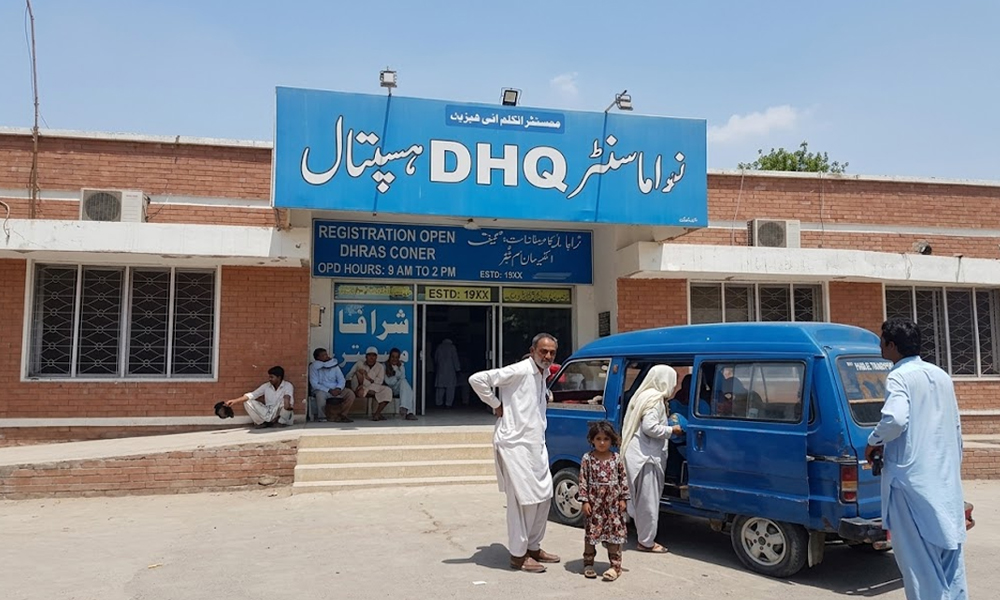 ڈیرہ اسماعیل خان میں دہشتگردی کے 2 واقعات، ایک ٹریفک اور 4 کسٹم اہلکار شہید ہو گئے، پولیس