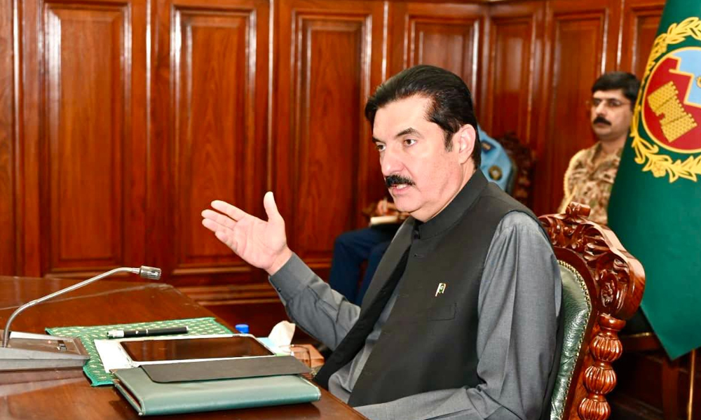گورنر خیبر پختونخوا کا پولیس کو جدید آلات اور اہلکاروں کیلئے خصوصی پیکیج دینے کا اعلان