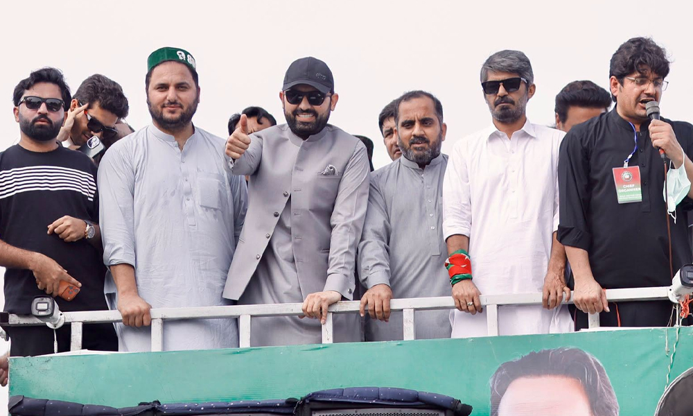 وفاقی حکومت جگر گردہ پیدا کرے اور گورنر راج یا ایمرجنسی کا اعلان کرے، سہیل آفریدی