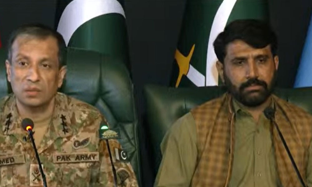 بھارتی پراپیگنڈا بے نقاب، ‘کشمیر میں مارا گیا پاک فوج کا حوالدار’ ڈی جی آئی ایس پی آر کی پریس کانفرنس میں پیش